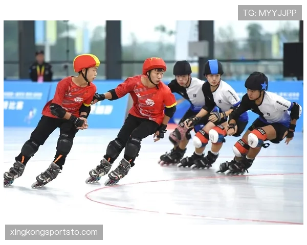 范加尔执教理念强调战术纪律与体系化建队，注重青训融合与长期竞争力塑造