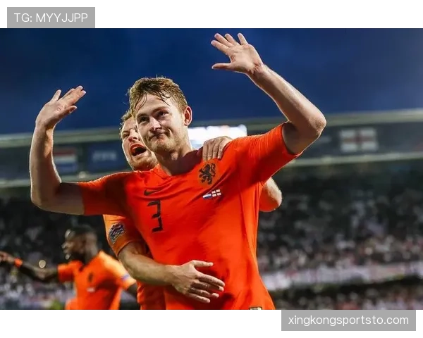 博努奇与范戴克：中卫出球重心由后场推进转向体系策动